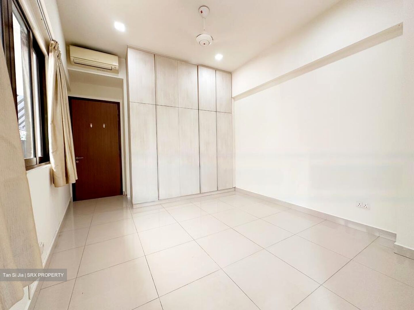 Cambridge Road (D8), Detached #474999591